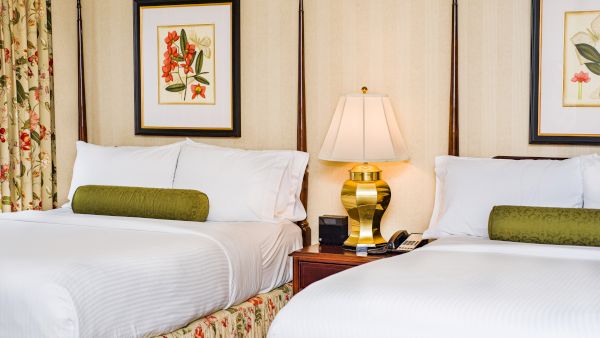 Mayflower Park Hotel