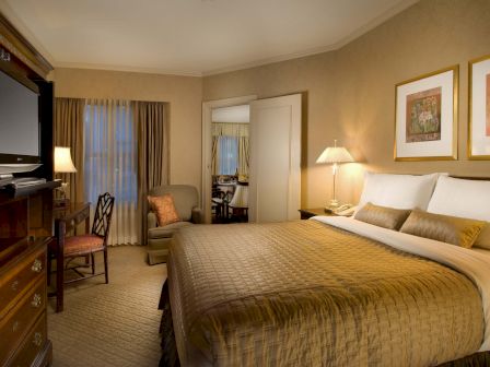 Mayflower Park Hotel