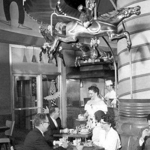 Mayflower Park Hotel